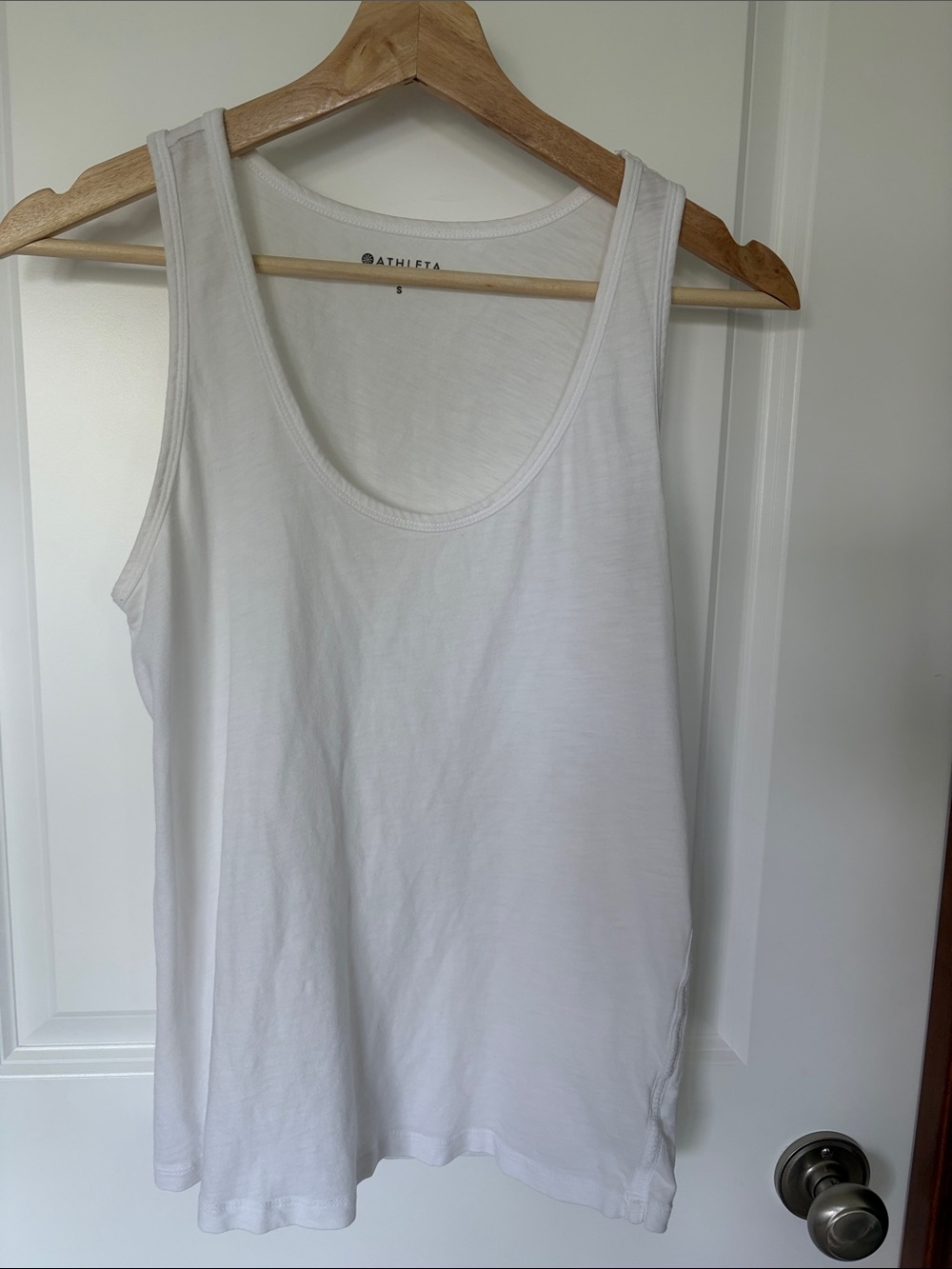 Athleta White Scoop Neck Tank, S